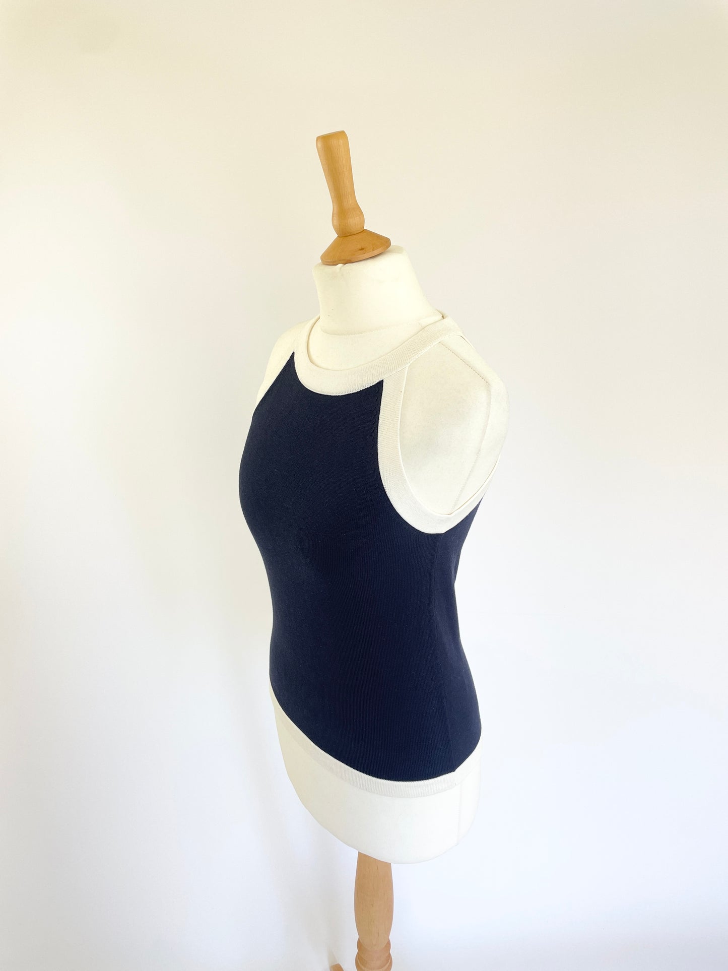 Alvaro Halter Tank