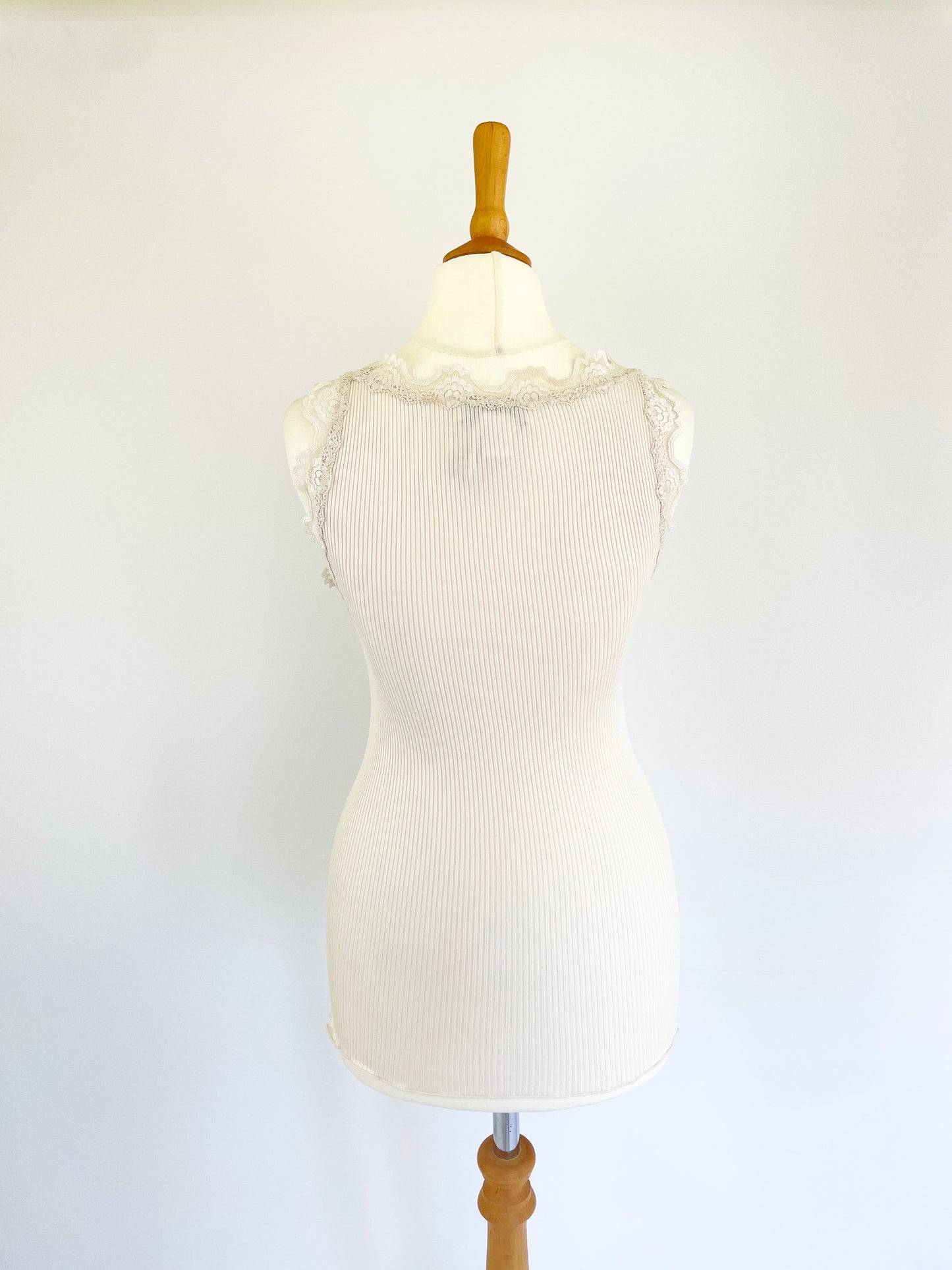 Babette Silk Blend Tank - Soft Powder