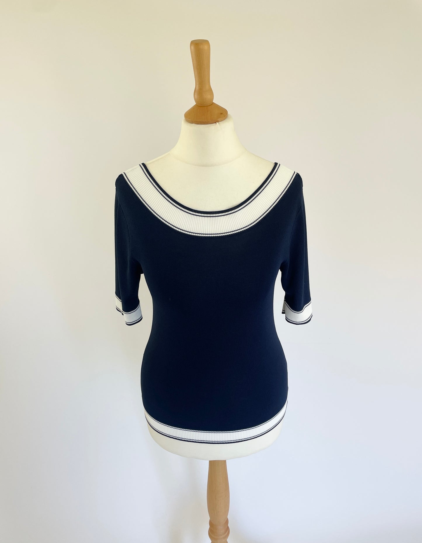 Scoop Back Top Navy