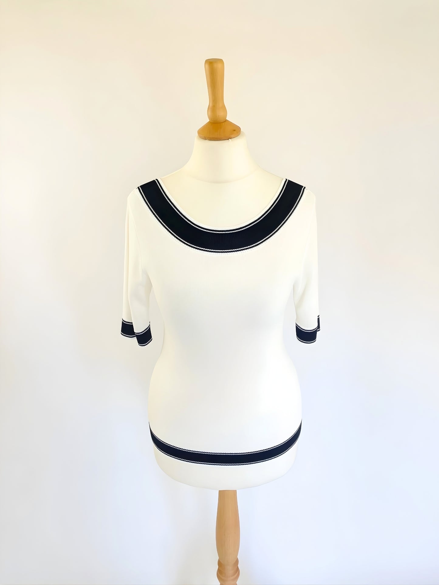 Scoop Back Top White