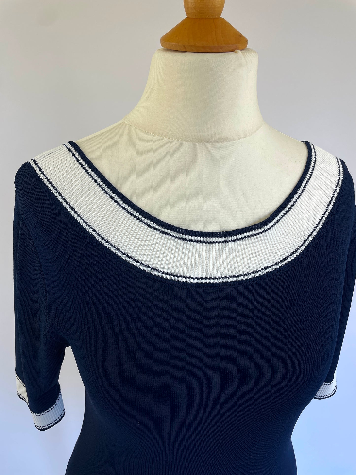 Scoop Back Top Navy