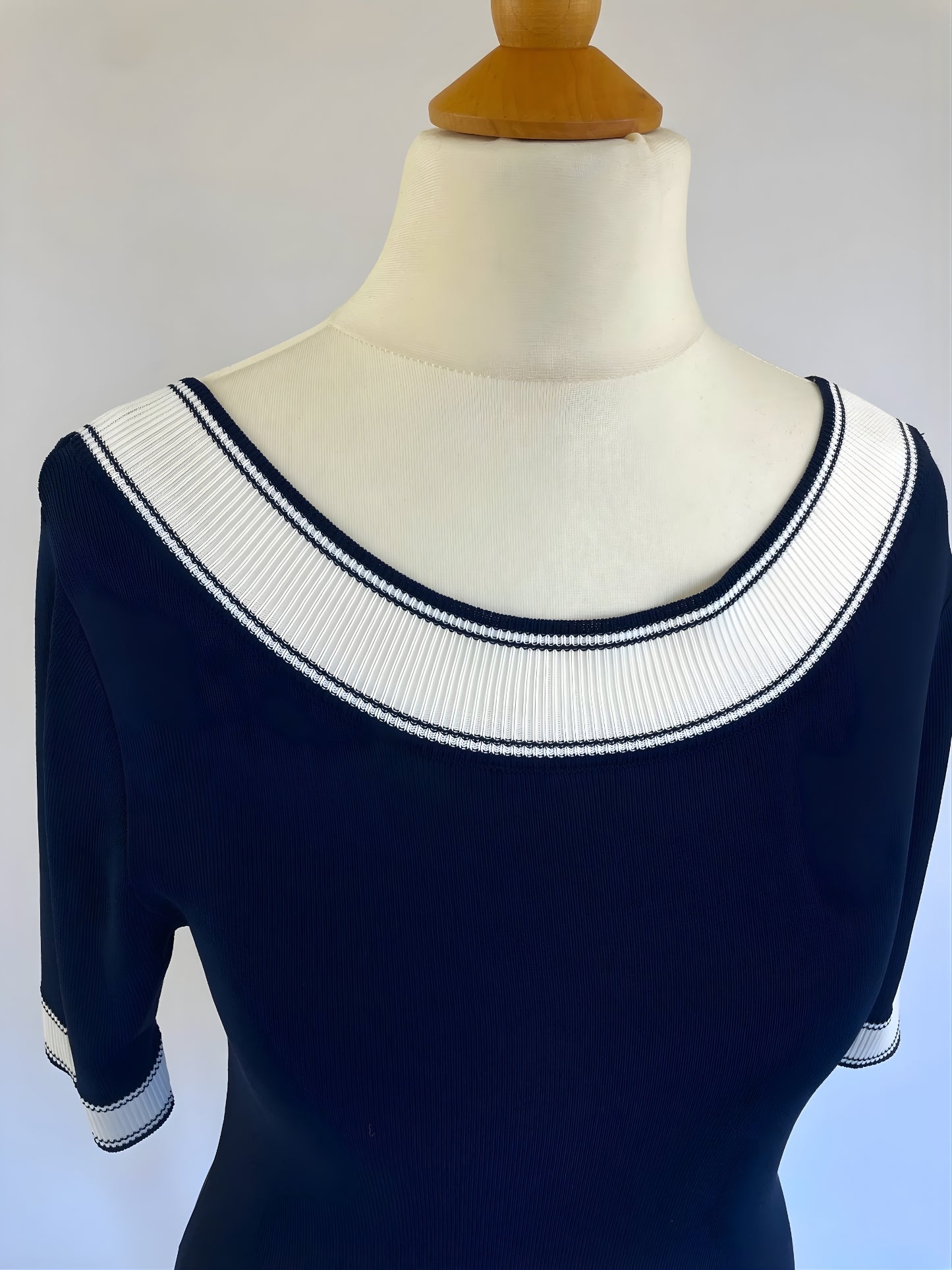 Scoop Back Top Navy