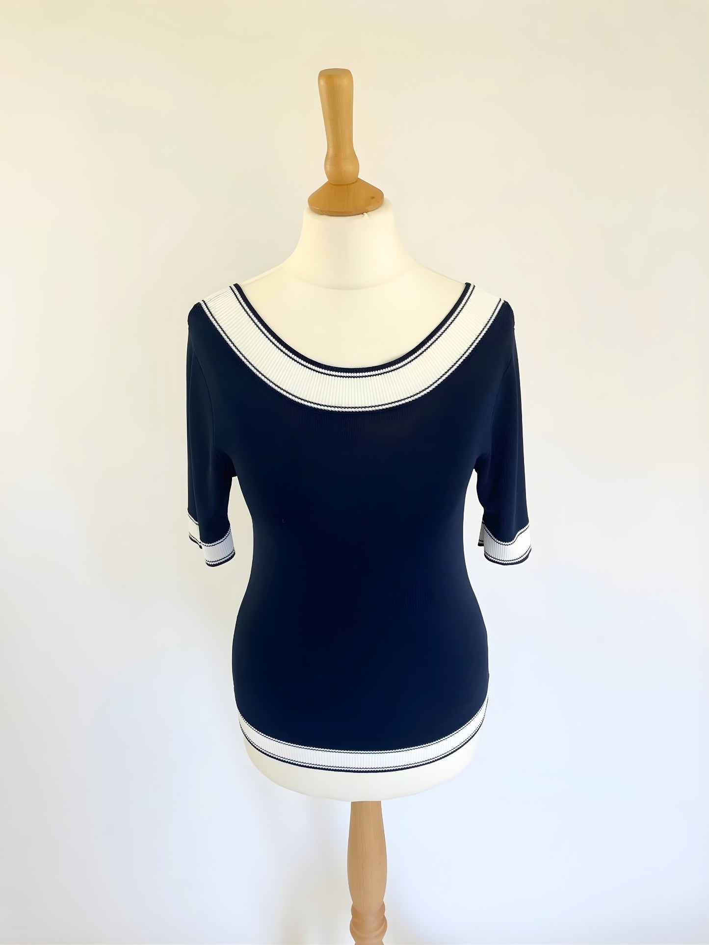 Scoop Back Top Navy